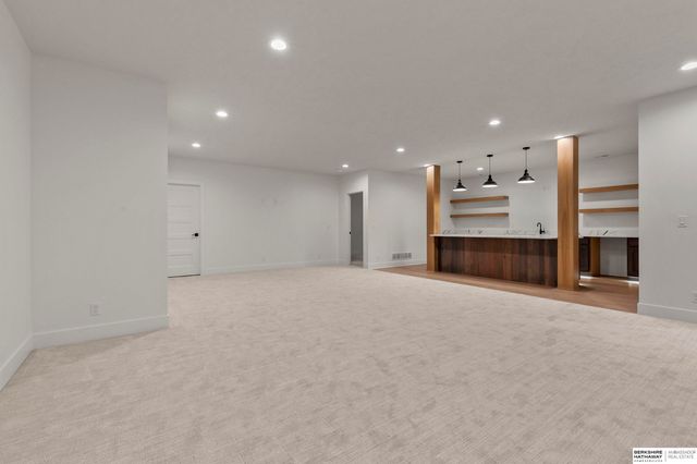 3620 Tree Line Drive, Lincoln, NE 68516