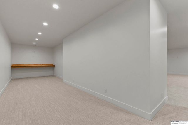 3620 Tree Line Drive, Lincoln, NE 68516