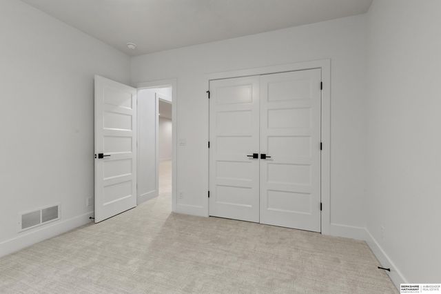 3620 Tree Line Drive, Lincoln, NE 68516