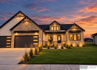 3620 Tree Line Drive, Lincoln, NE 68516