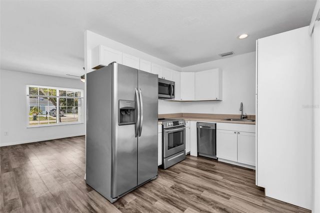 6640 ELECTRA AVENUE, North Port, FL 34287