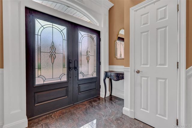 11 Fishermans Drive, Port Washington, NY 11050