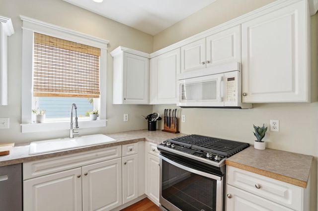 138 Marshside Drive, Summerville, SC 29485