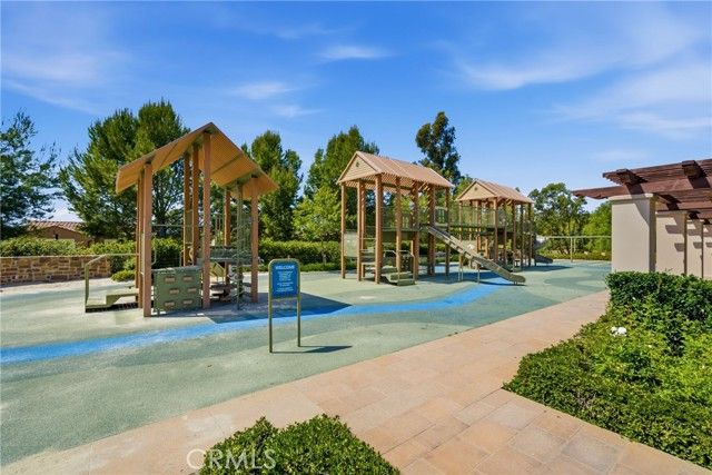 84 Rockinghorse, Irvine, CA 92602