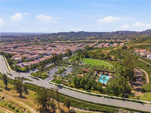84 Rockinghorse, Irvine, CA 92602