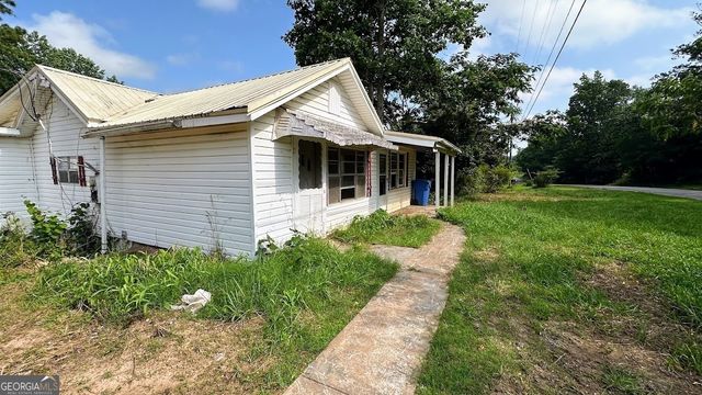 1565 County Road 61, Roanoke, AL 36274