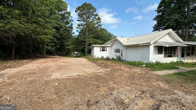 1565 County Road 61, Roanoke, AL 36274