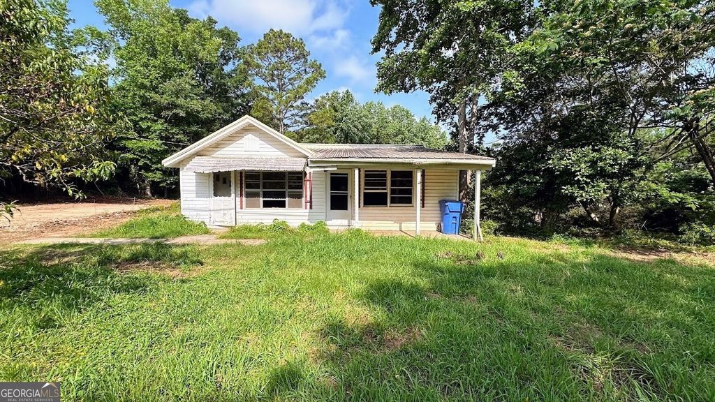 1565 County Road 61, Roanoke, AL 36274