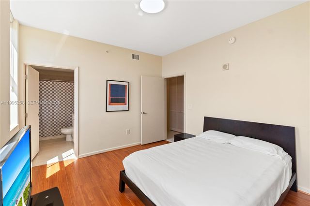 3340 NE 190th St 1004, Aventura, FL 33180