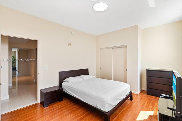 3340 NE 190th St 1004, Aventura, FL 33180