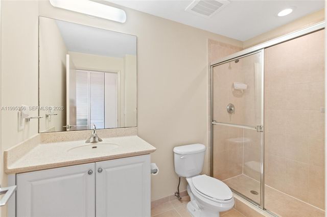 3340 NE 190th St 1004, Aventura, FL 33180