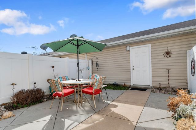 2718 S CENTERBROOK DR, West Valley City, UT 84119