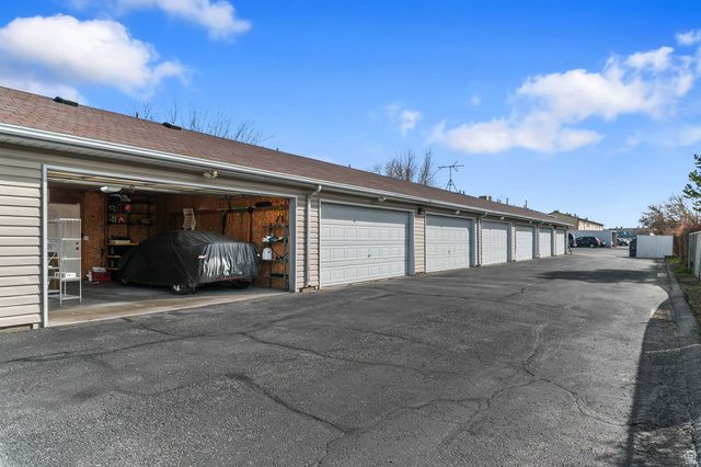 2718 S CENTERBROOK DR, West Valley City, UT 84119