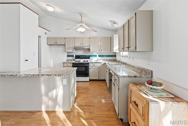 4628 Knab Road, Smithton, IL 62285