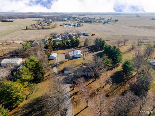 4628 Knab Road, Smithton, IL 62285