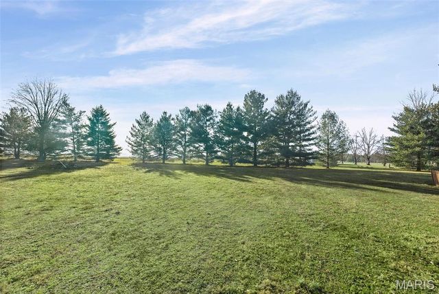 4628 Knab Road, Smithton, IL 62285