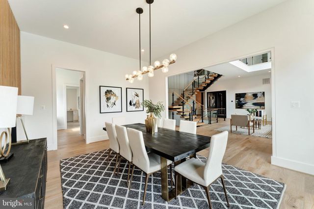 6908 SOUTHRIDGE DR, Mclean, VA 22101