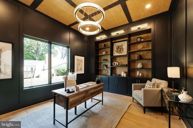 6908 SOUTHRIDGE DR, Mclean, VA 22101