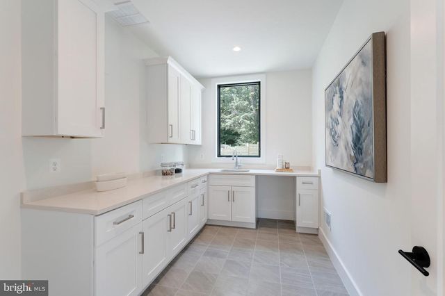 6908 SOUTHRIDGE DR, Mclean, VA 22101