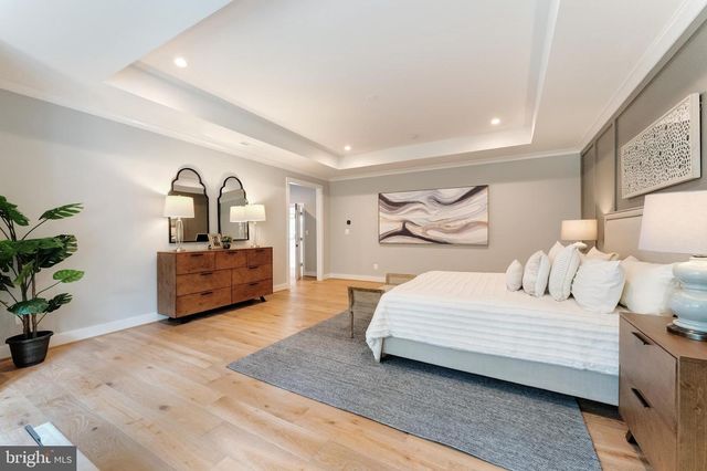 6908 SOUTHRIDGE DR, Mclean, VA 22101