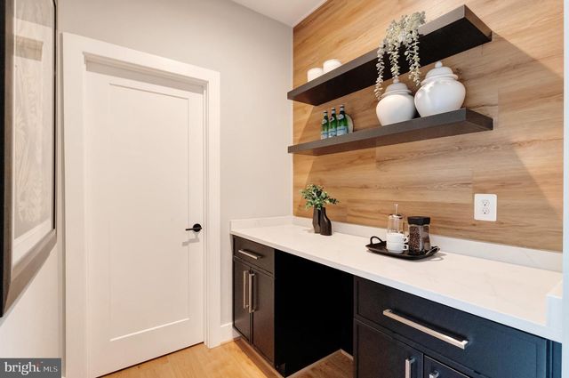 6908 SOUTHRIDGE DR, Mclean, VA 22101