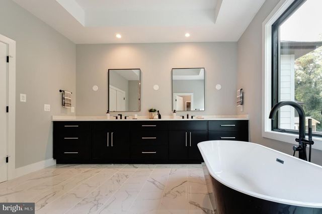 6908 SOUTHRIDGE DR, Mclean, VA 22101