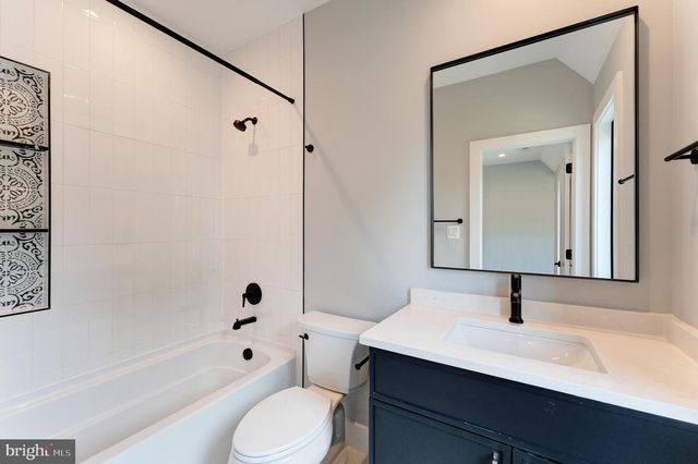 6908 SOUTHRIDGE DR, Mclean, VA 22101