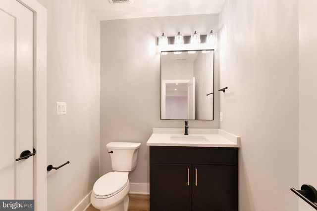 6908 SOUTHRIDGE DR, Mclean, VA 22101