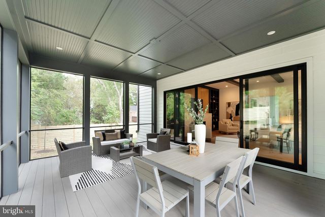 6908 SOUTHRIDGE DR, Mclean, VA 22101