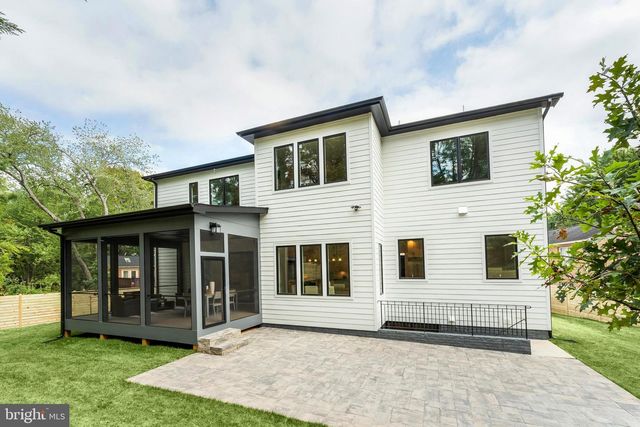 6908 SOUTHRIDGE DR, Mclean, VA 22101