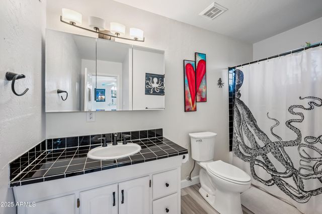 2032 E EUCLID Avenue, Phoenix, AZ 85042