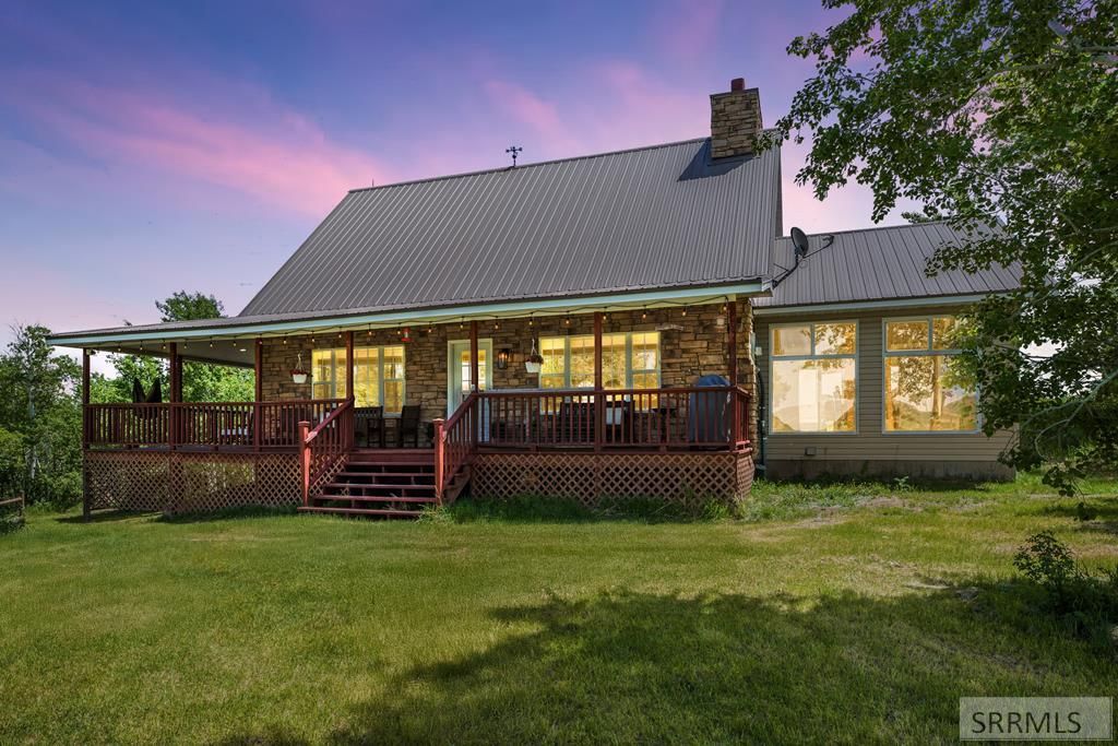 1585 Bone Road, Iona, ID 83427