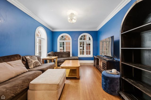 4900 S Kimbark Avenue, Chicago, IL 60615