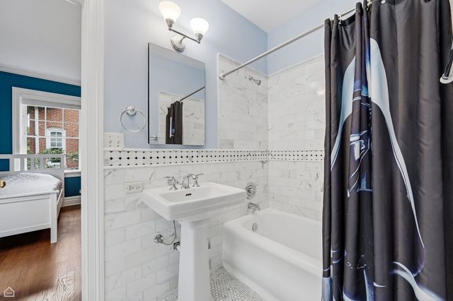 4900 S Kimbark Avenue, Chicago, IL 60615