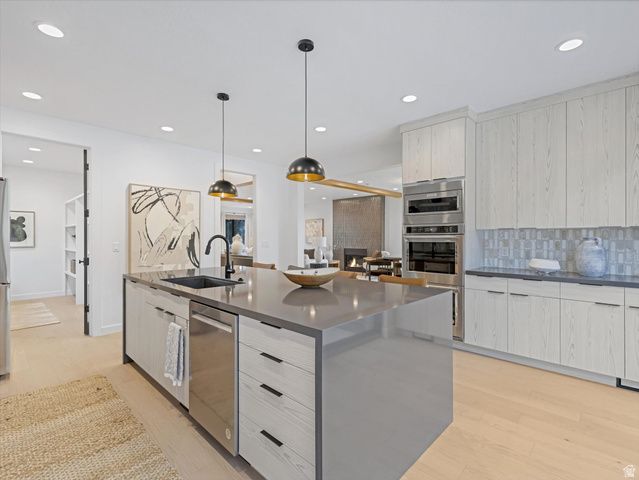 2215 E 3205 S, Millcreek, UT 84109