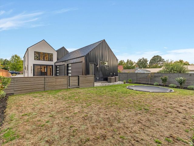 2215 E 3205 S, Millcreek, UT 84109