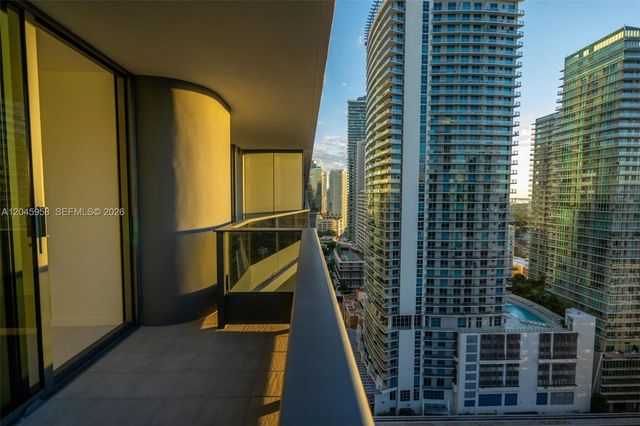 1000 Brickell Plaza 2506, Miami, FL 33131