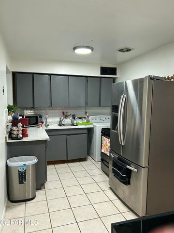 5733 Arrowhead Drive, El Paso, TX 79924