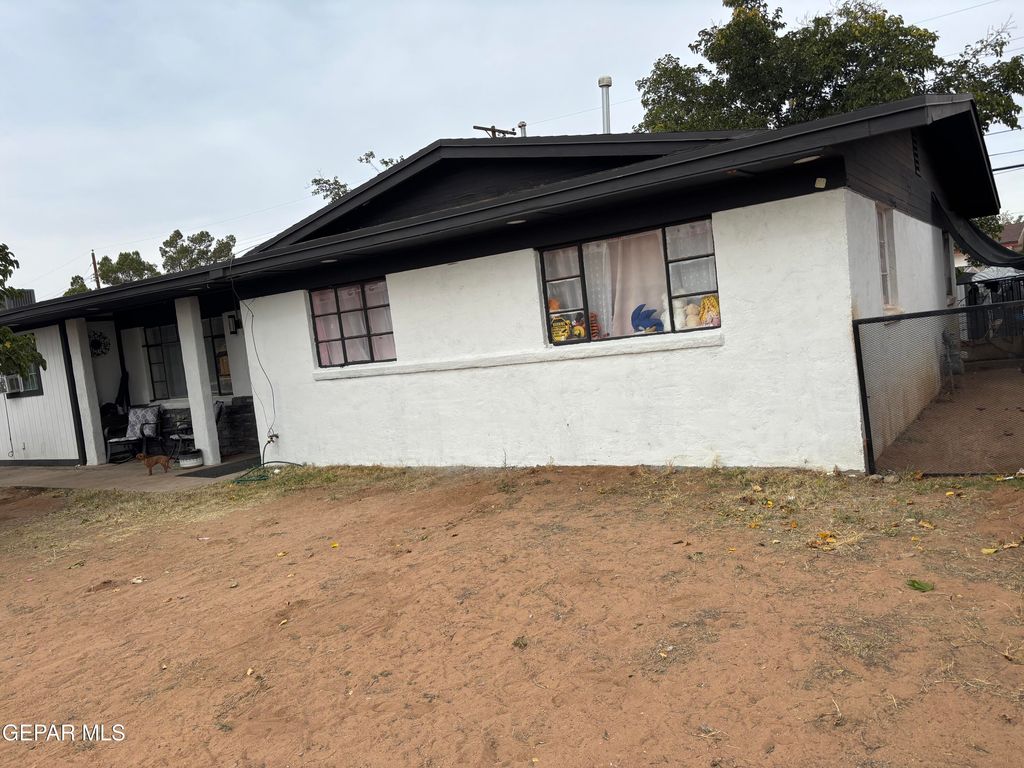 5733 Arrowhead Drive, El Paso, TX 79924