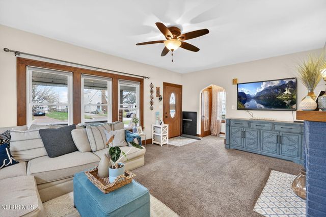 614 W John Street, Maumee, OH 43537