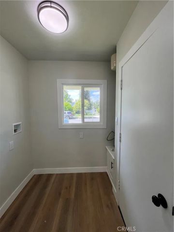 6724 Wynne Avenue, Los Angeles, CA 91335