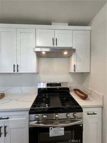 6724 Wynne Avenue, Los Angeles, CA 91335