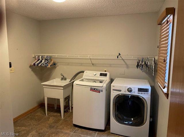 181 Talsman Drive B, Canfield, OH 44406