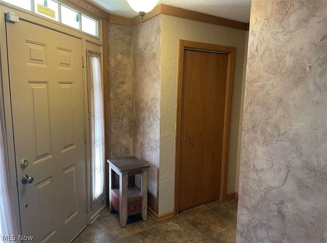 181 Talsman Drive B, Canfield, OH 44406