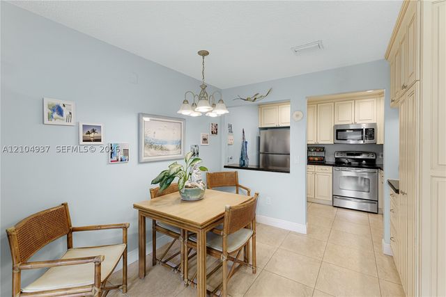 4108 NW 88th Ave 3, Coral Springs, FL 33065