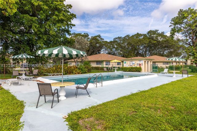 4108 NW 88th Ave 3, Coral Springs, FL 33065