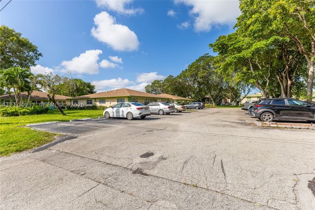 4108 NW 88th Ave 3, Coral Springs, FL 33065