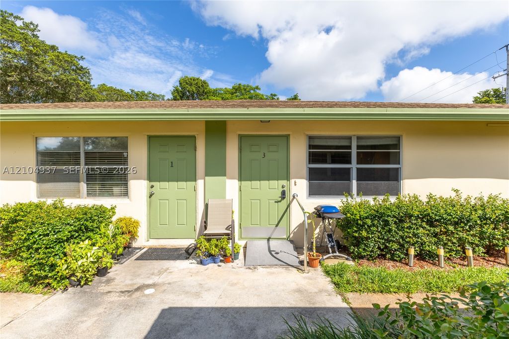 4108 NW 88th Ave 3, Coral Springs, FL 33065