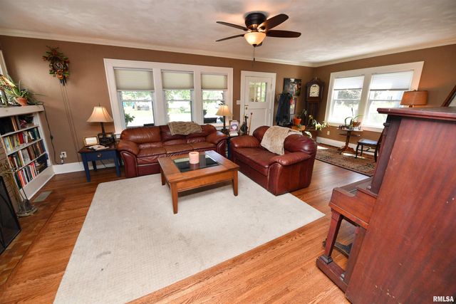 2226 W ROHMANN Avenue, West Peoria, IL 61604