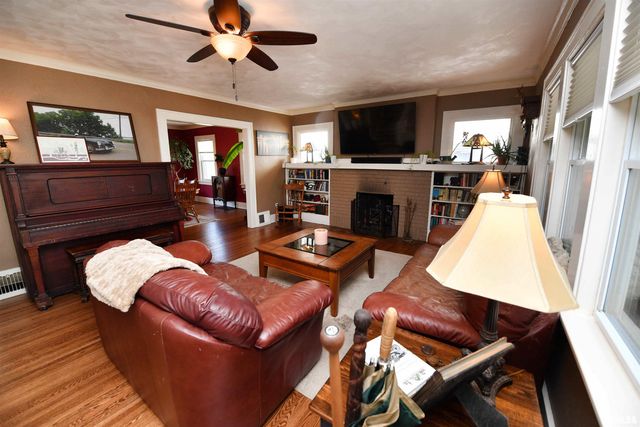 2226 W ROHMANN Avenue, West Peoria, IL 61604